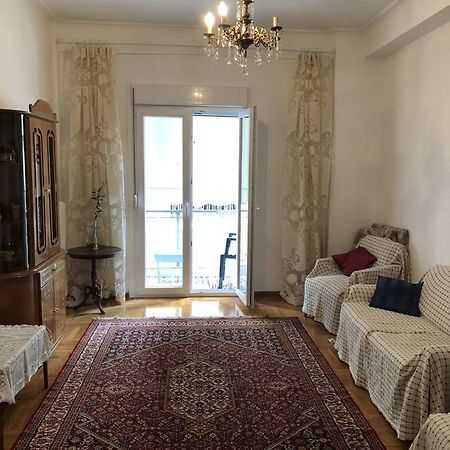 Apartment On Dimitrakopoulou Athena Bagian luar foto
