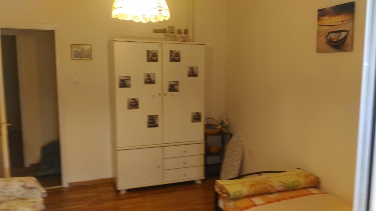 Apartment On Dimitrakopoulou Athena Bagian luar foto